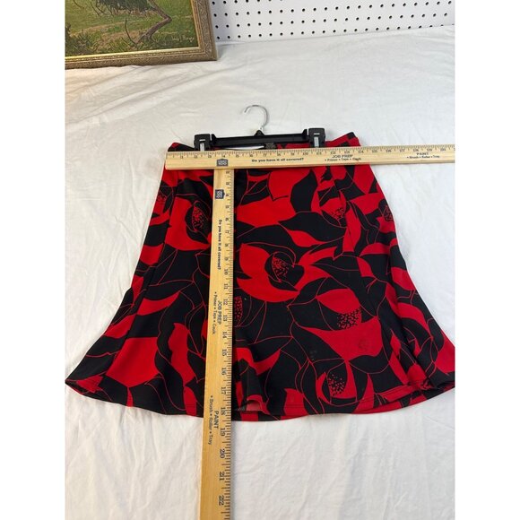 Express Rose Print Skirt XS Black Red Floral Pull-On Knee Length Flowy Party - Picture 7 of 7